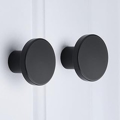 Guía para instalar tiradores negros en muebles de forma sencilla